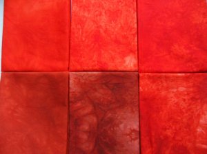 Boven en onder: scarlet met onyx